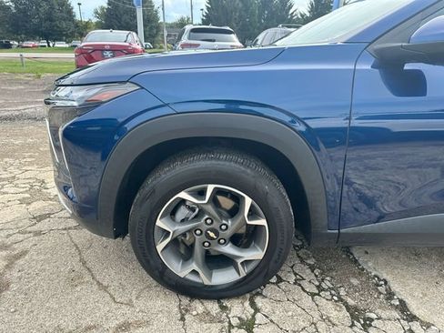 Used 2024 Chevrolet Trax LT w/ Driver Confidence Package FWD image 35