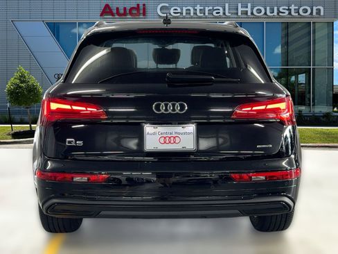 Certified 2025 Audi Q5 2.0T Premium image 10