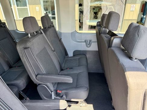 Used 2018 Ford Transit 350 XLT RWD image 21