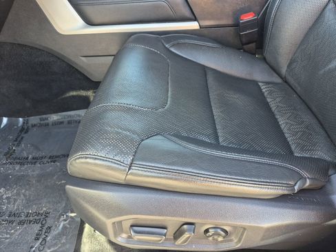 Used 2022 Toyota Tundra Limited w/ TRD Off-Road Package image 12