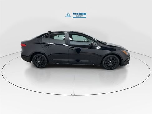 Used 2024 Toyota Corolla LE image 3