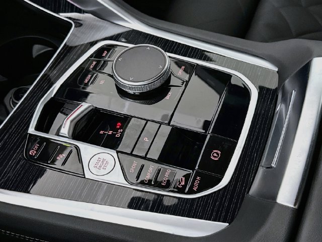 New 2027 BMW X6 xDrive40i AWD/4WD image 17