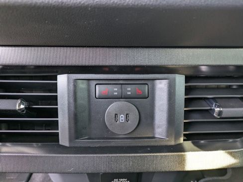 New 2026 Ford F250 Platinum AWD/4WD image 16
