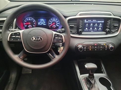 Used 2020 Kia Sorento LX FWD image 22