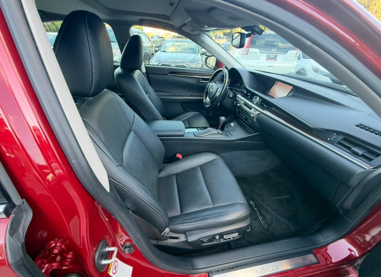 Used 2013 Lexus ES 350 w/ Luxury Pkg FWD image 15