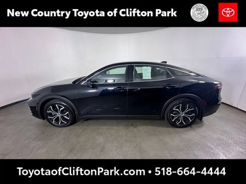 Used 2023 Toyota Crown XLE AWD/4WD image 6