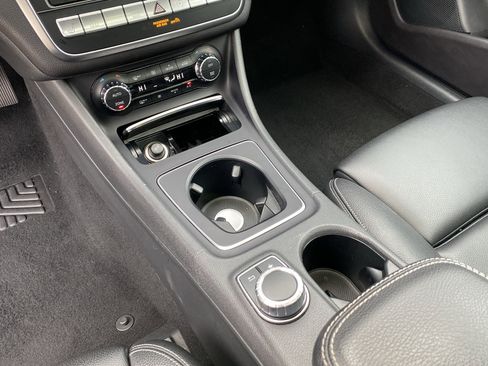 Used 2019 Mercedes-Benz GLA 250 250 image 67