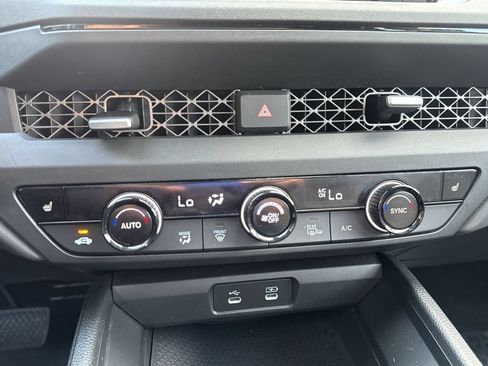 Used 2023 Honda Accord EX image 16