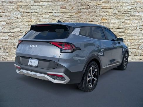 Certified 2025 Kia Sportage EX FWD image 7