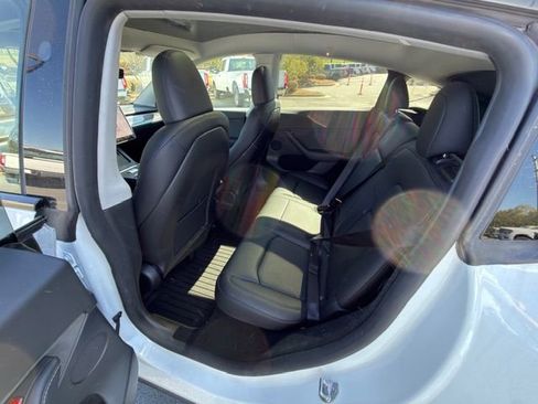 Used 2024 Tesla Model Y Long Range image 8