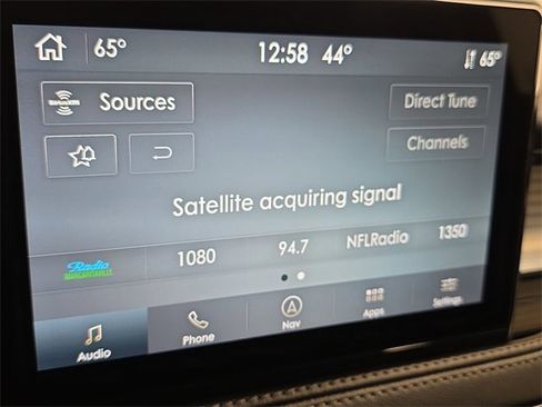 Used 2021 Lincoln Corsair AWD w/ Premium Package image 18