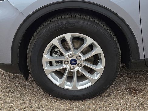 Used 2022 Ford Escape SE w/ Cold Weather Package image 11