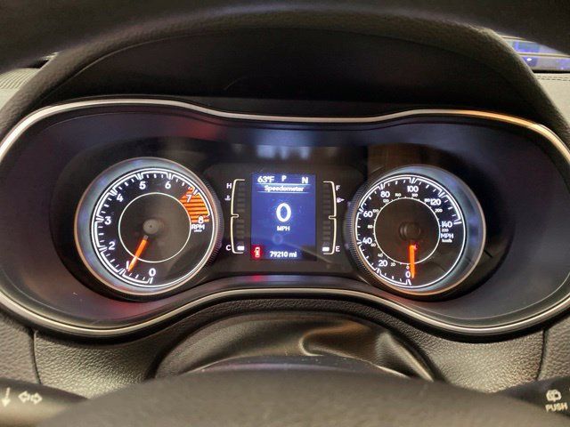 Used 2019 Jeep Cherokee Latitude FWD image 19