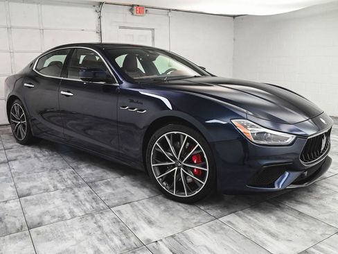 Used 2023 Maserati Ghibli Modena Q4 AWD/4WD image 3