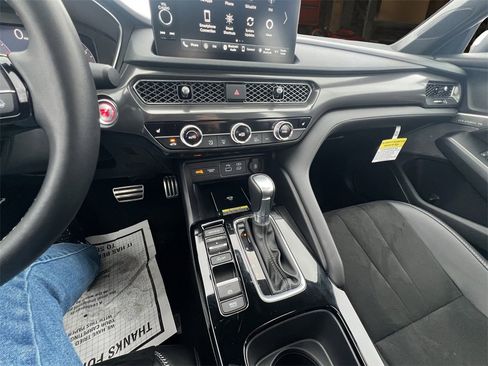 Used 2025 Acura Integra A-Spec image 23