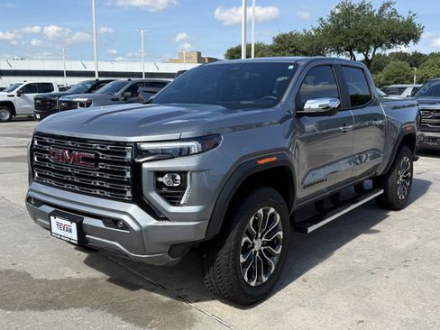 Used 2023 GMC Canyon Denali AWD/4WD image 9