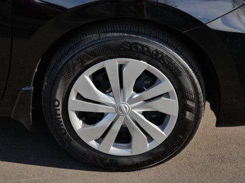 Used 2024 Nissan Versa S w/ Trunk Package image 15