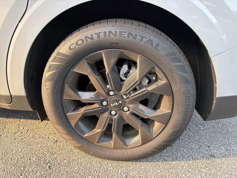 Used 2024 Kia Carnival SX Prestige FWD image 10