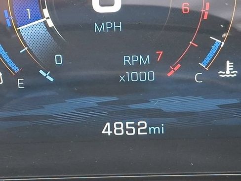 Used 2026 Chevrolet Equinox LT w/ Safety and Technology Package AWD/4WD image 5