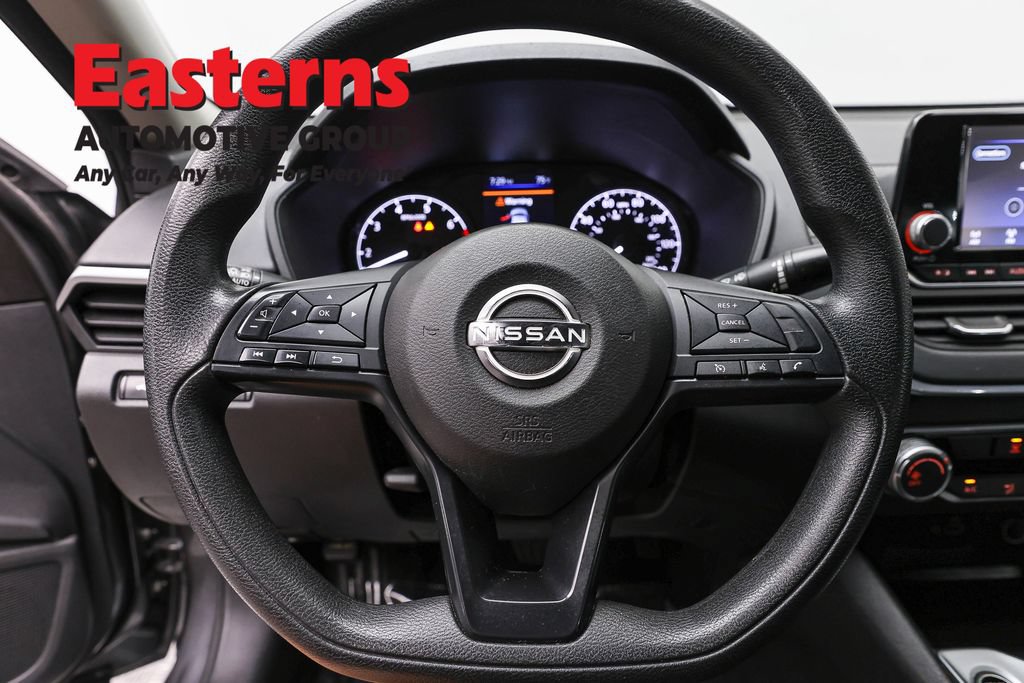 Used 2023 Nissan Altima 2.5 S FWD image 11