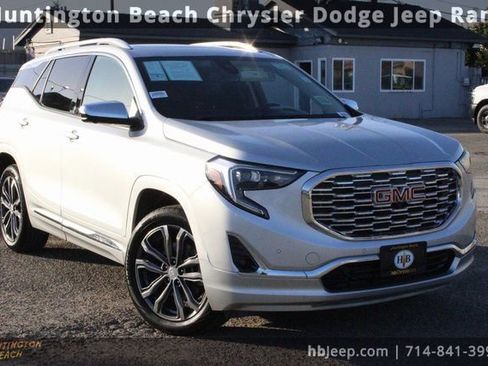 Used 2020 GMC Terrain Denali w/ Denali Premium Package image 1