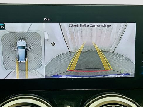 Certified 2023 Mercedes-Benz GLB 250 image 14