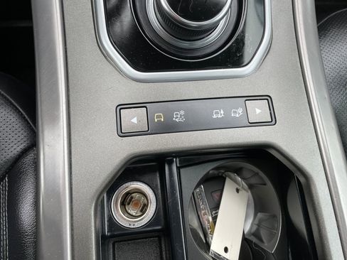 Used 2018 Land Rover Range Rover Evoque Landmark Edition image 21