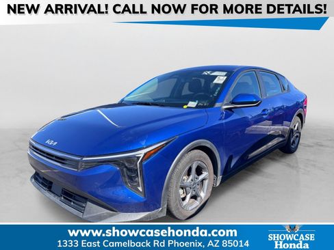 Used 2025 Kia K4 FWD image 1