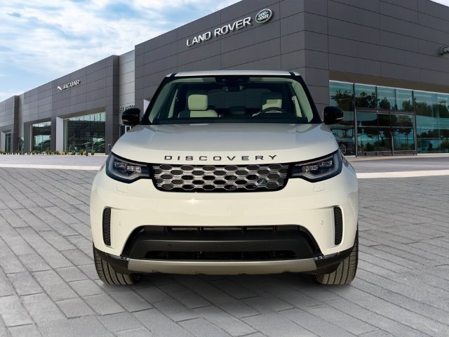 New 2026 Land Rover Discovery S AWD/4WD image 8