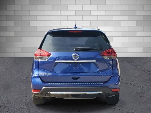 Used 2018 Nissan Rogue S image 4