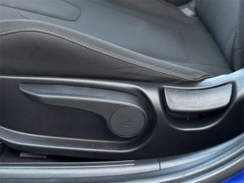 Used 2024 Hyundai Elantra SEL image 25