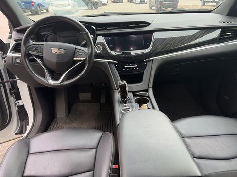 Used 2020 Cadillac XT6 Premium Luxury AWD/4WD image 6