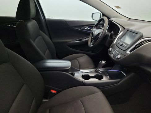 Used 2018 Chevrolet Malibu LT FWD image 21