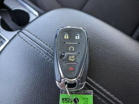 Used 2023 Chevrolet Malibu LT FWD image 31