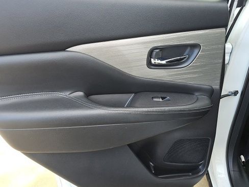 Used 2015 Nissan Murano Platinum image 13