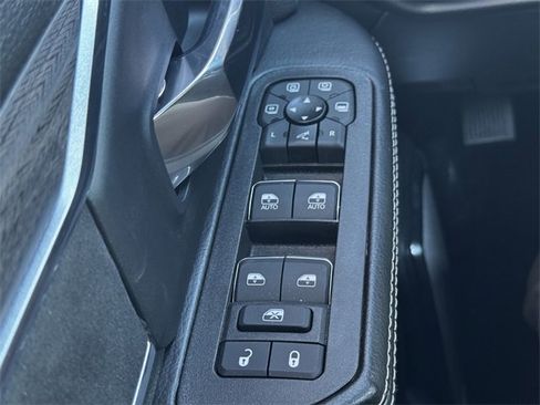 New 2025 RAM 2500 Laramie image 27