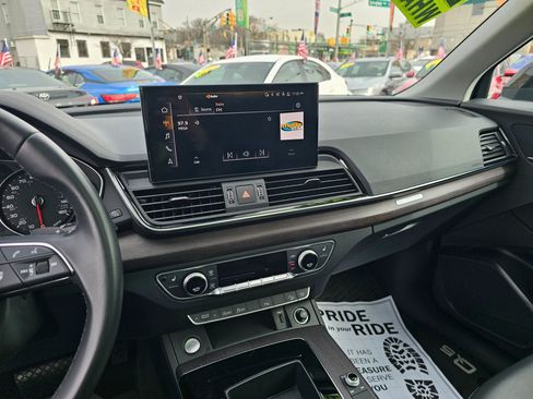 Used 2021 Audi Q5 2.0T Premium image 29