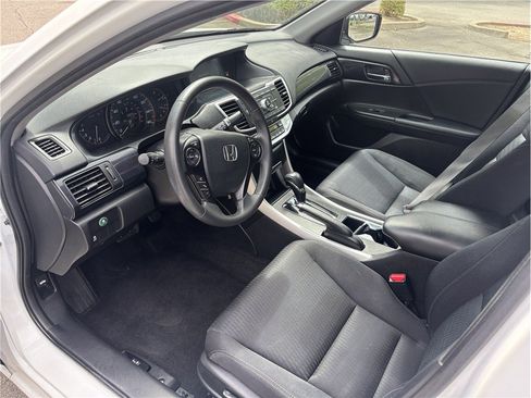 Used 2014 Honda Accord Sport image 10
