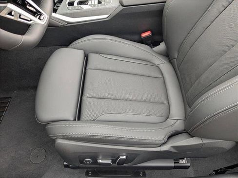 Used 2026 BMW 430i Convertible w/ M Sport Package image 4