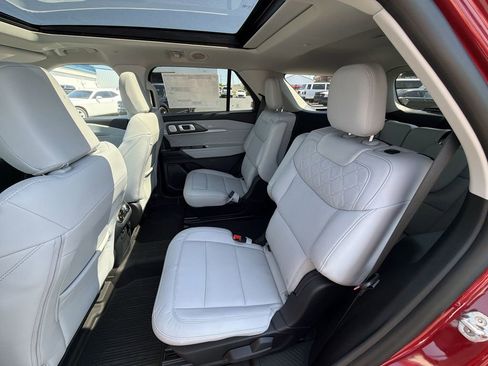New 2026 Ford Explorer Platinum w/ LUX Leather Package AWD/4WD image 29
