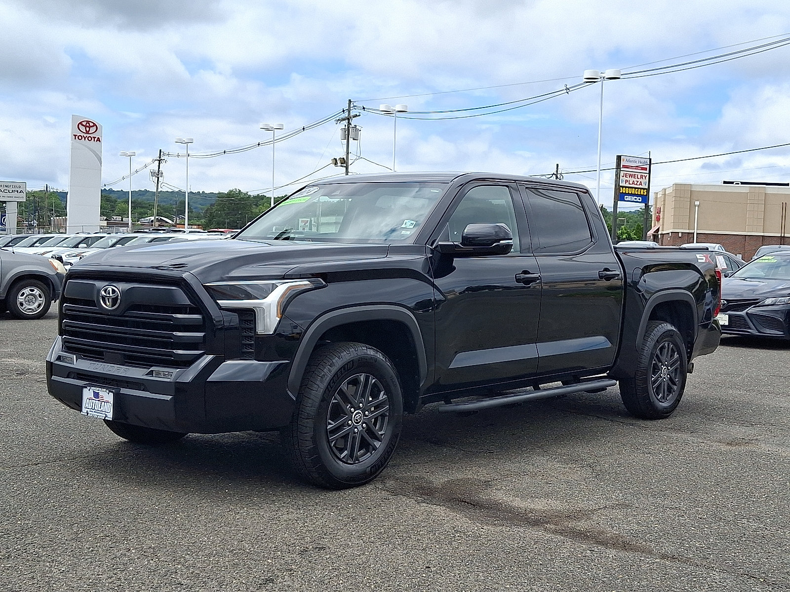 Used 2024 Toyota Tundra SR5 w/ SR5 Convenience Package AWD/4WD image 3