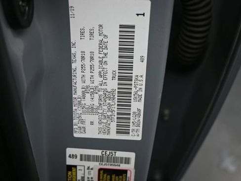 Used 2020 Toyota Tundra SR5 w/ SR5 Leather Package AWD/4WD image 20