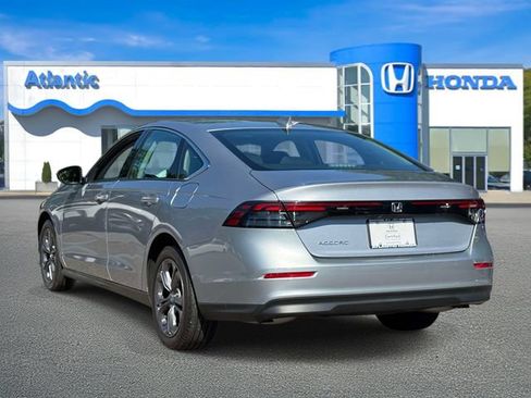 Certified 2023 Honda Accord EX image 6