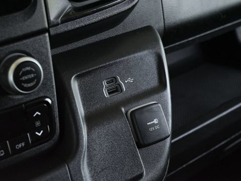 Used 2023 RAM ProMaster 2500 FWD image 23
