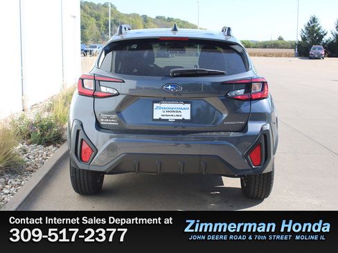 Used 2024 Subaru Crosstrek 2.0i Premium image 5