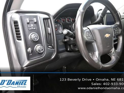 Used 2017 Chevrolet Silverado 1500 LT w/ All Star Edition AWD/4WD image 27