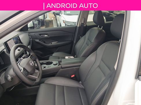 Used 2025 Nissan Rogue SL image 10