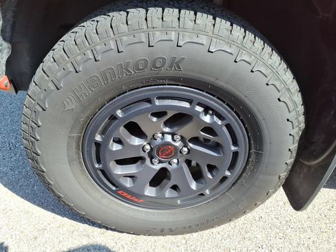 Used 2025 Nissan Frontier PRO-4X w/ Interior Protection Package AWD/4WD image 6