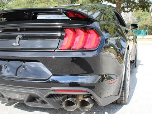 Used 2020 Ford Mustang Shelby GT500 w/ Technology Package RWD image 33