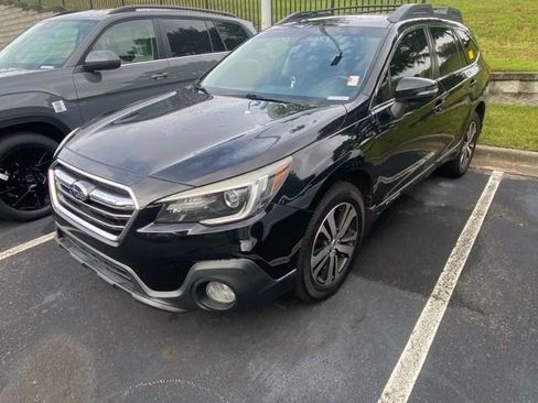 Used 2019 Subaru Outback 3.6R Limited w/ Popular Package #2 AWD/4WD image 9